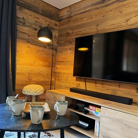 : Cosy Avec Wi-fi, Parking, Linge Inclus *